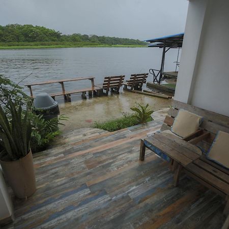 Hotel Pura Natura Riverside Tortuguero Exteriör bild