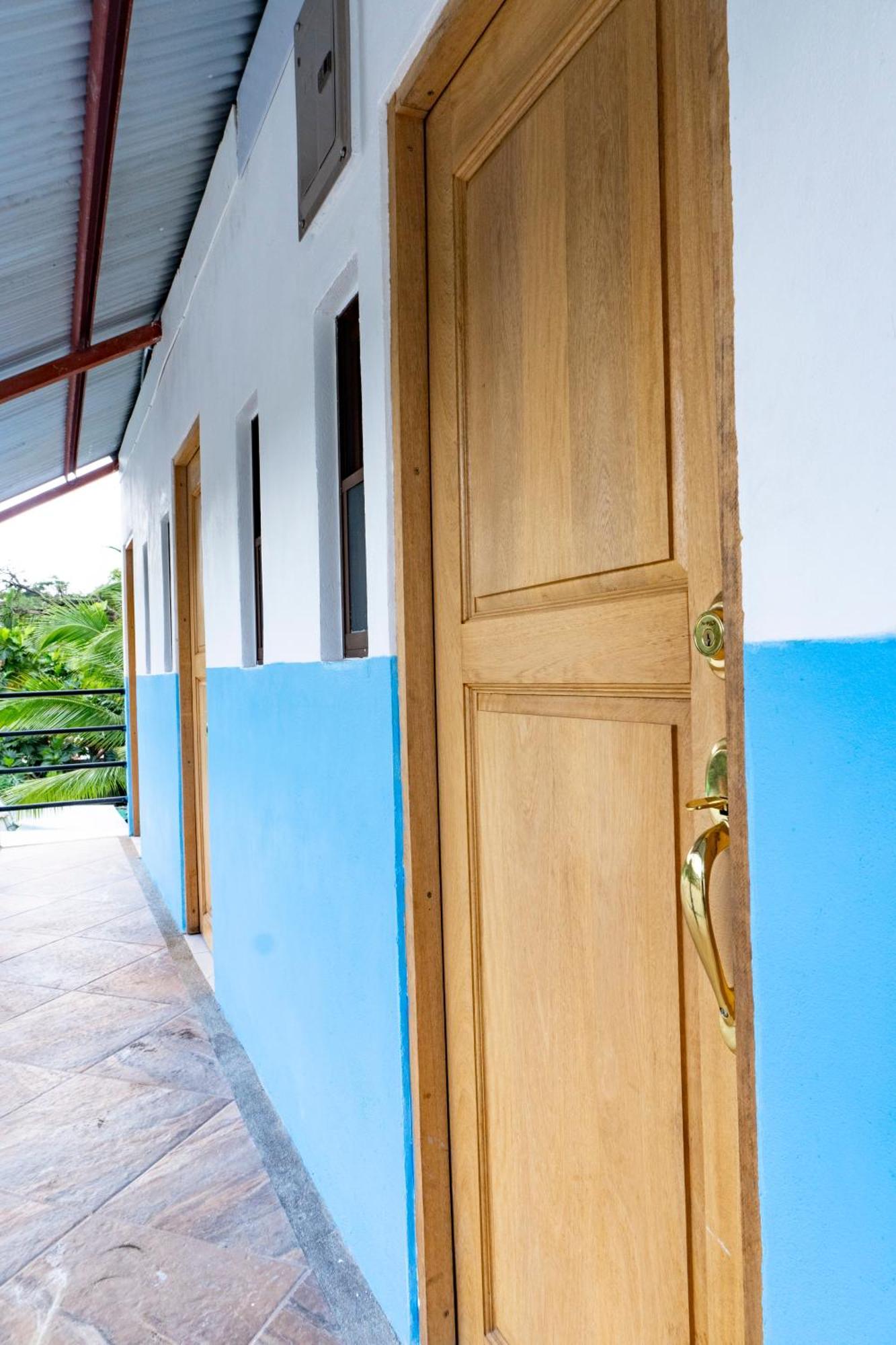 Hotel Pura Natura Riverside Tortuguero Exteriör bild